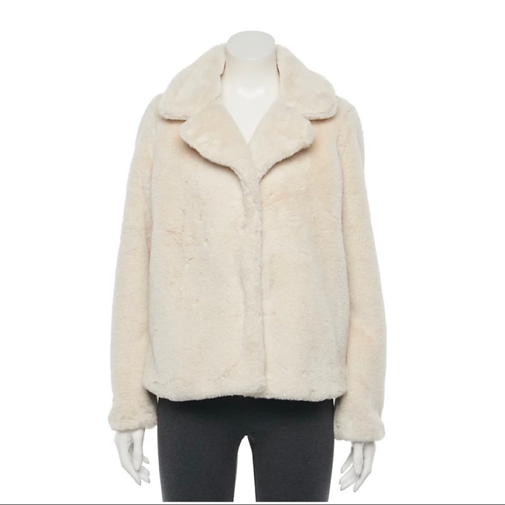Gorgeous cream faux fur jacket, size M